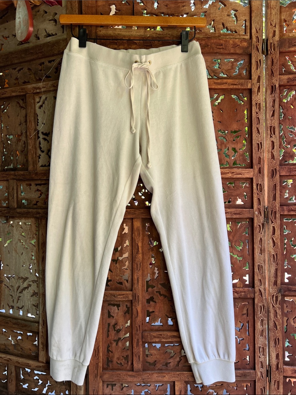 New!  Black Label Juicy Couture Cream  Drawstring Joggers